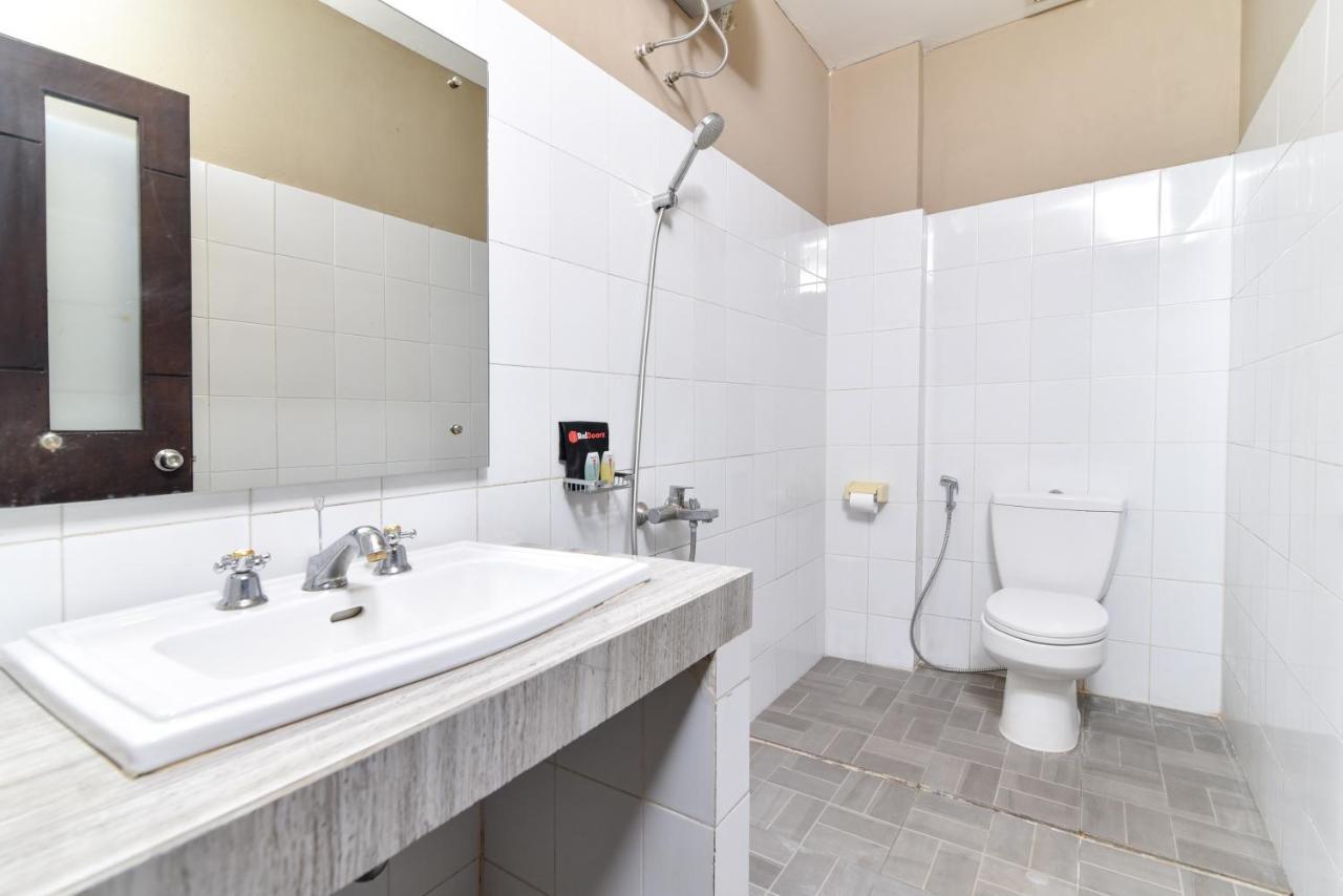 Reddoorz Plus @ Raya Legian Dış mekan fotoğraf