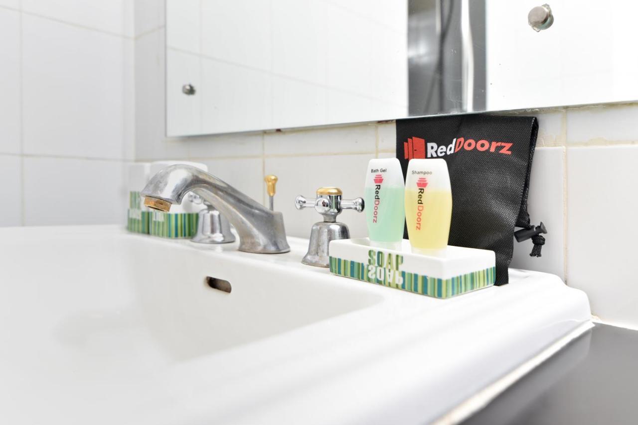Reddoorz Plus @ Raya Legian Dış mekan fotoğraf